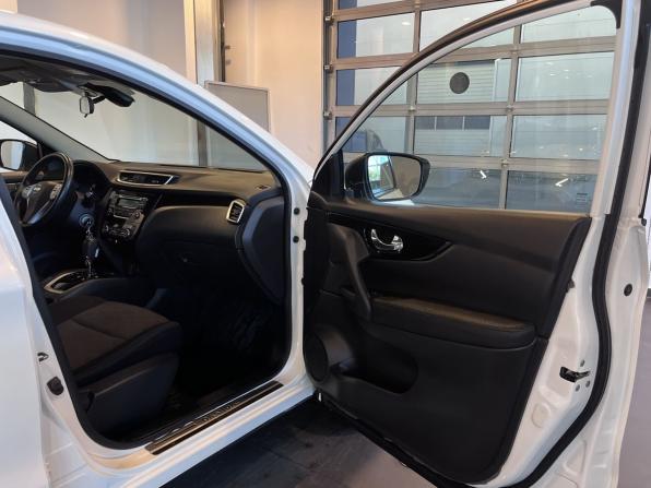 Nissan Qashqai II с пробегом 2018 года, цена 1 780 000 рублей, 110169 км, внедорожник, Автокод Объявления