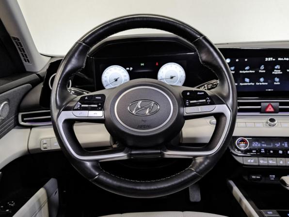 Hyundai Avante VII с пробегом 2020 года, цена 1 750 000 рублей, 100399 км, седан, Автокод Объявления