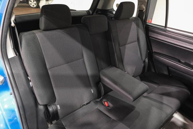 Toyota Corolla XI (E160 E170) Рестайлинг 2 с пробегом 2019 года, цена 1 499 000 рублей, 119600 км, универсал, Автокод Объявления