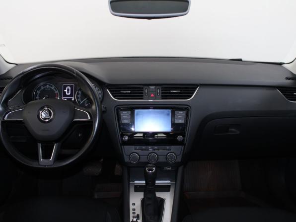 Skoda Octavia III (A7) Рестайлинг с пробегом 2019 года, цена 1 839 900 рублей, 126236 км, лифтбек, Автокод Объявления