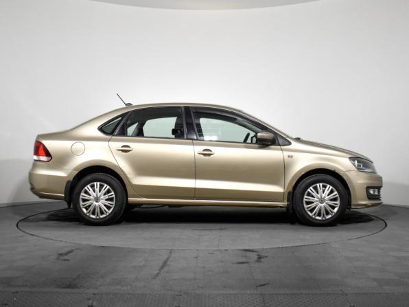 Volkswagen Polo V Рестайлинг с пробегом 2017 года, цена 965 000 рублей, 55531 км, седан, Автокод Объявления