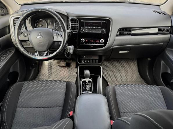 Mitsubishi Outlander III Рестайлинг 3 с пробегом 2021 года, цена 2 635 000 рублей, 59640 км, внедорожник, Автокод Объявления