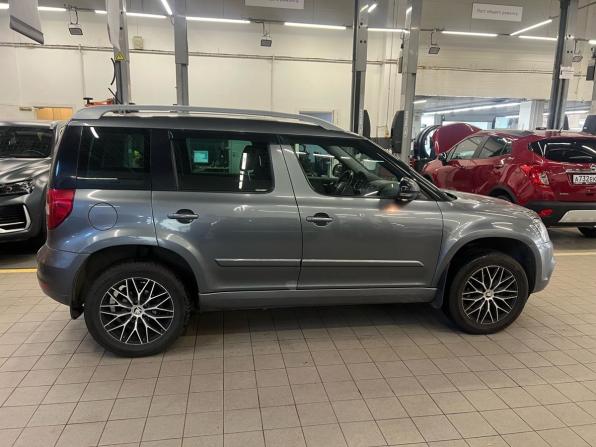 Skoda Yeti I Рестайлинг с пробегом 2015 года, цена 950 000 рублей, 268791 км, внедорожник, Автокод Объявления