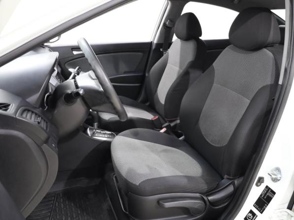 Hyundai Solaris I с пробегом 2012 года, цена 749 000 рублей, 170661 км, седан, Автокод Объявления