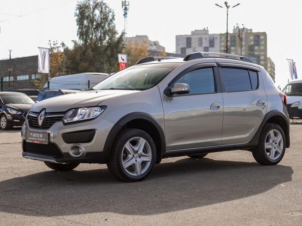 Renault Sandero II с пробегом 2017 года, цена 969 000 рублей, 98363 км, хэтчбек, Автокод Объявления