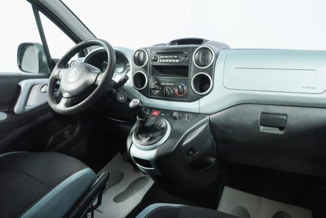 Citroen Berlingo II с пробегом 2013 года, цена 899 000 рублей, 180000 км, компактвэн, Автокод Объявления