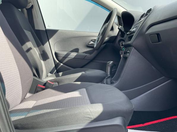 Volkswagen Polo V с пробегом 2012 года, цена 700 000 рублей, 129676 км, седан, Автокод Объявления