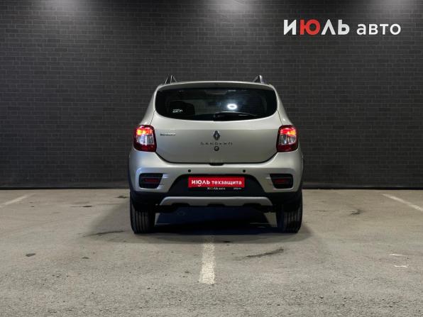 Renault Sandero II Рестайлинг с пробегом 2018 года, цена 1 250 000 рублей, 55142 км, хэтчбек, Автокод Объявления