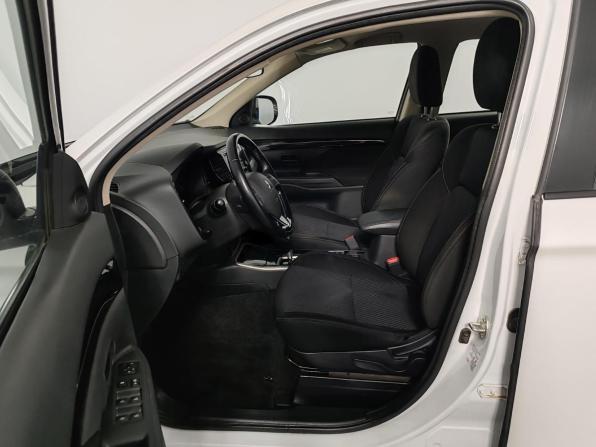 Mitsubishi Outlander III Рестайлинг 3 с пробегом 2019 года, цена 1 999 000 рублей, 135978 км, внедорожник, Автокод Объявления