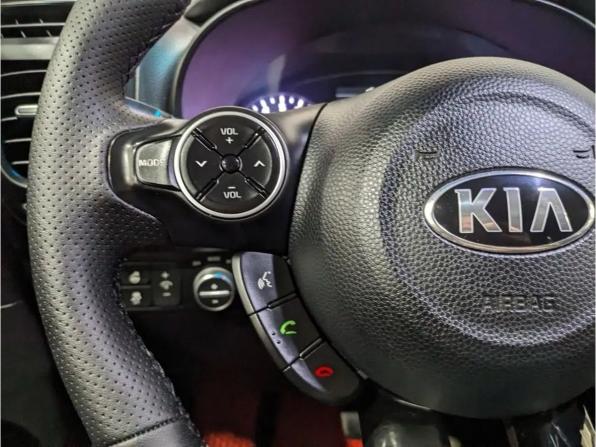 Kia Soul II Рестайлинг с пробегом 2016 года, цена 1 395 000 рублей, 99985 км, хэтчбек, Автокод Объявления