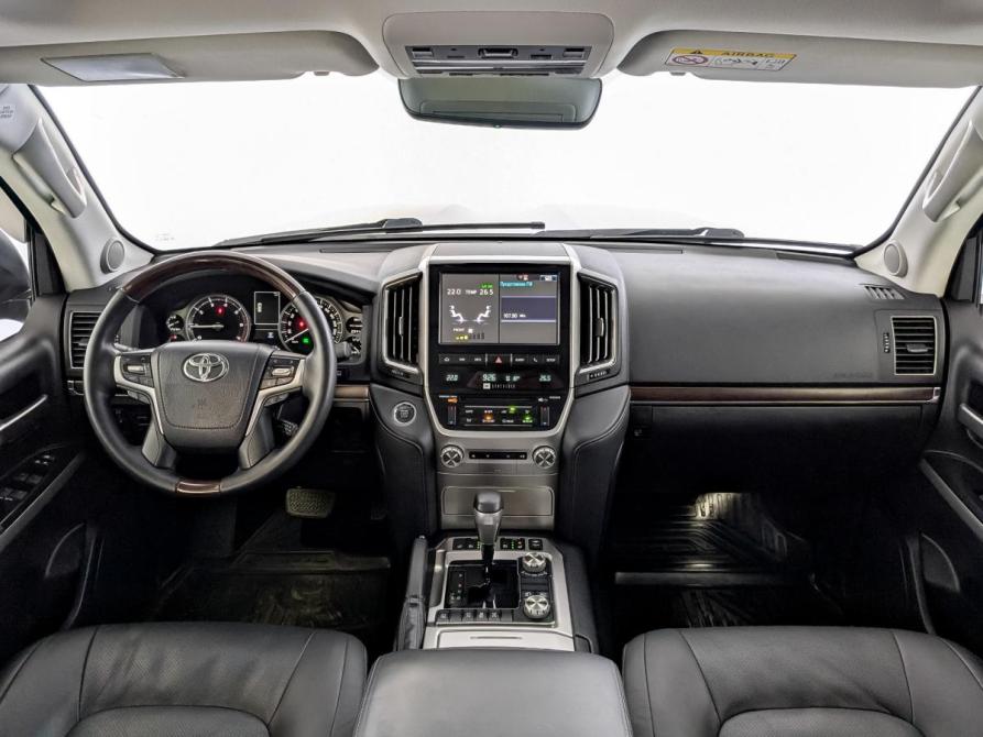 Toyota Land Cruiser 200 Series Рестайлинг 2 Москва  - изображение 15