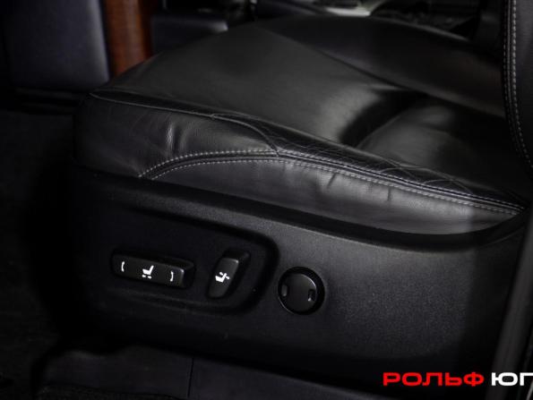 Toyota Land Cruiser Prado 150 Series Рестайлинг 1 с пробегом 2015 года, цена 4 238 000 рублей, 124040 км, внедорожник, Автокод Объявления