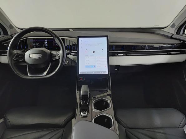 Geely Atlas II с пробегом 2023 года, цена 2 550 000 рублей, 38285 км, внедорожник, Автокод Объявления