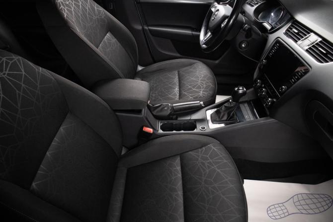 Skoda Octavia III (A7) Рестайлинг с пробегом 2019 года, цена 1 699 000 рублей, 180518 км, лифтбек, Автокод Объявления