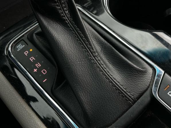 Kia Carnival III с пробегом 2019 года, цена 2 790 000 рублей, 137804 км, минивэн, Автокод Объявления
