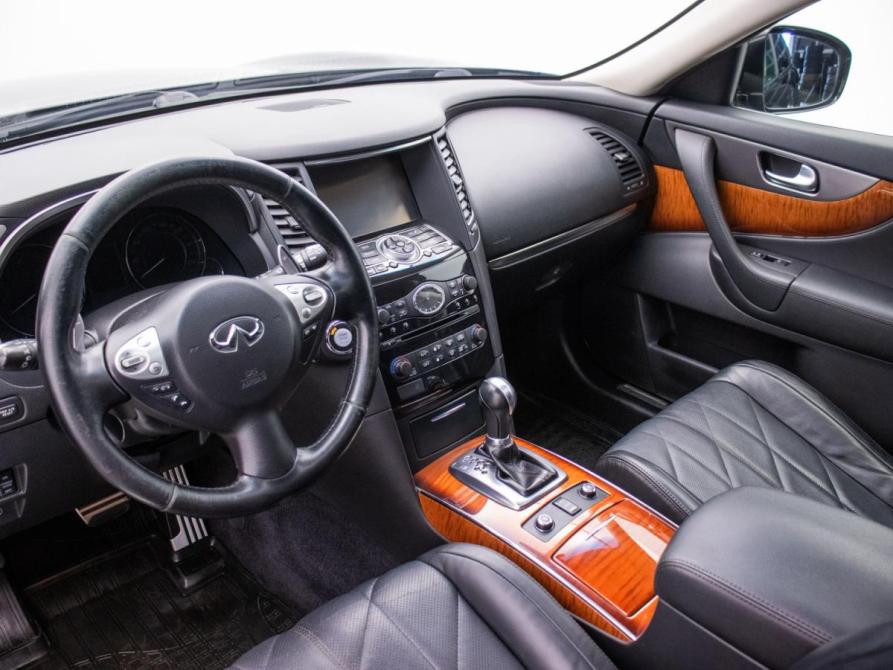 Infiniti QX70 Москва  - изображение 9