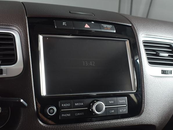 Volkswagen Touareg II с пробегом 2011 года, цена 1 979 995 рублей, 298439 км, внедорожник, Автокод Объявления