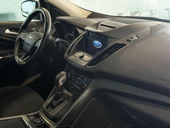 Ford Kuga II Рестайлинг с пробегом 2017 года, цена 1 715 000 рублей, 103340 км, внедорожник, Автокод Объявления