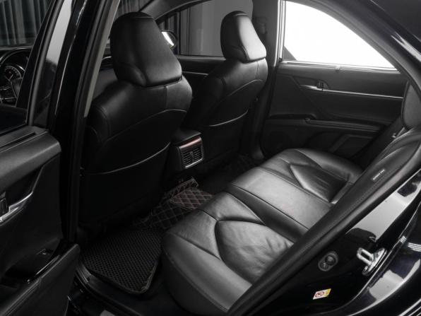 Toyota Camry VIII (XV70) с пробегом 2018 года, цена 2 989 000 рублей, 77073 км, седан, Автокод Объявления