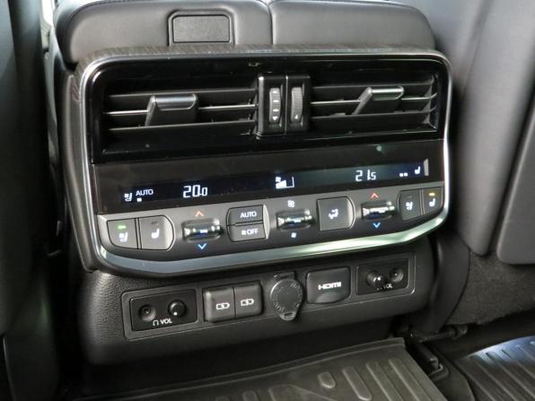 Toyota Land Cruiser 300 Series с пробегом 2022 года, цена 8 400 000 рублей, 171129 км, внедорожник, Автокод Объявления