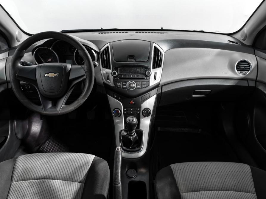 Chevrolet Cruze I Рестайлинг Санкт-Петербург  - изображение 14
