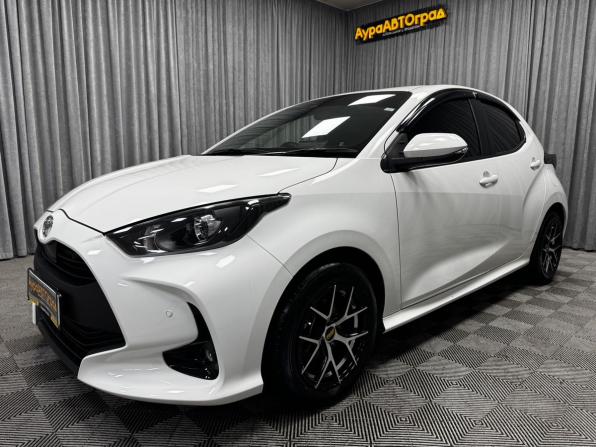 Toyota Yaris IV с пробегом 2021 года, цена 1 380 000 рублей, 103149 км, хэтчбек, Автокод Объявления
