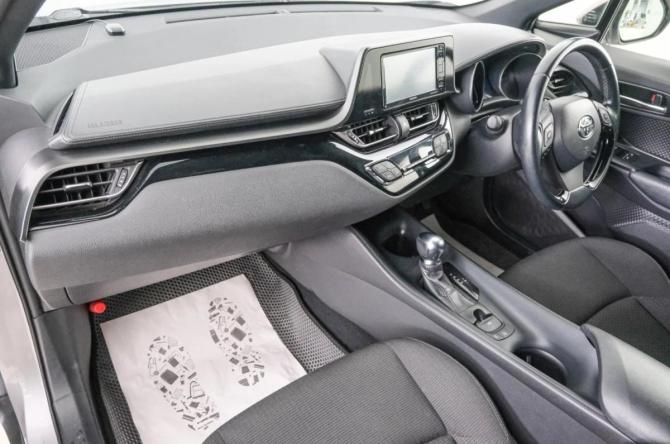 Toyota C-HR I с пробегом 2017 года, цена 1 869 000 рублей, 73000 км, внедорожник, Автокод Объявления