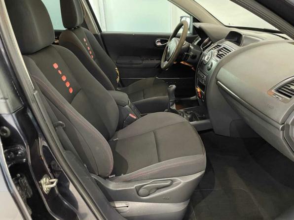 Renault Megane II Рестайлинг с пробегом 2007 года, цена 380 000 рублей, 191842 км, седан, Автокод Объявления