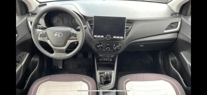 Hyundai Solaris II с пробегом 2018 года, цена 995 000 рублей, 194080 км, седан, Автокод Объявления