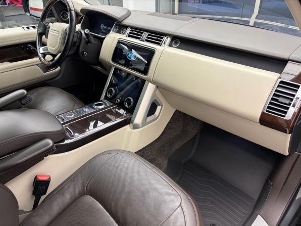 Land Rover Range Rover IV Рестайлинг с пробегом 2018 года, цена 5 549 000 рублей, 241626 км, внедорожник, Автокод Объявления