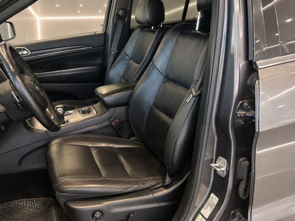 Jeep Grand Cherokee IV (WK2) Рестайлинг с пробегом 2013 года, цена 2 178 000 рублей, 227000 км, внедорожник, Автокод Объявления