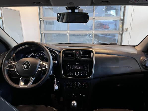 Renault Logan II Рестайлинг с пробегом 2020 года, цена 895 000 рублей, 124249 км, седан, Автокод Объявления
