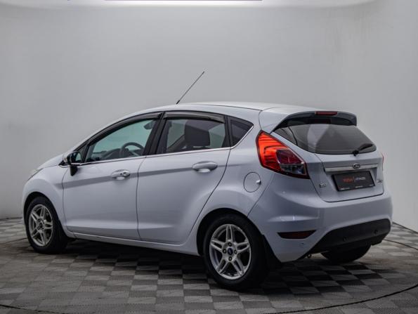 Ford Fiesta Mk6 Рестайлинг с пробегом 2016 года, цена 789 000 рублей, 165521 км, хэтчбек, Автокод Объявления