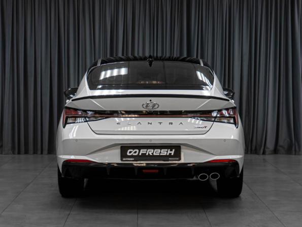 Hyundai Elantra VII (CN7) с пробегом 2022 года, цена 2 379 000 рублей, 63372 км, седан, Автокод Объявления