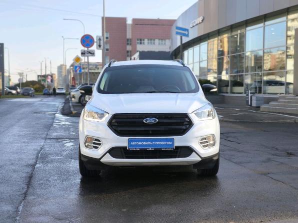 Ford Kuga II Рестайлинг с пробегом 2018 года, цена 2 019 000 рублей, 62075 км, внедорожник, Автокод Объявления
