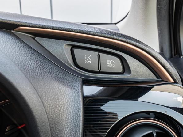 Toyota Vitz III (XP130) Рестайлинг 2 с пробегом 2019 года, цена 1 050 000 рублей, 79657 км, хэтчбек, Автокод Объявления