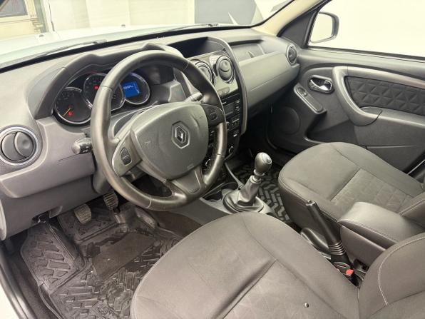 Renault Duster I Рестайлинг с пробегом 2017 года, цена 1 075 000 рублей, 159304 км, внедорожник, Автокод Объявления