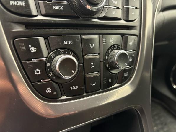 Opel Astra J с пробегом 2012 года, цена 739 000 рублей, 187729 км, хэтчбек, Автокод Объявления
