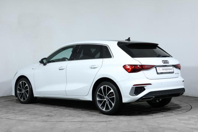 Audi A3 IV (8Y) с пробегом 2021 года, цена 2 900 000 рублей, 58505 км, хэтчбек, Автокод Объявления