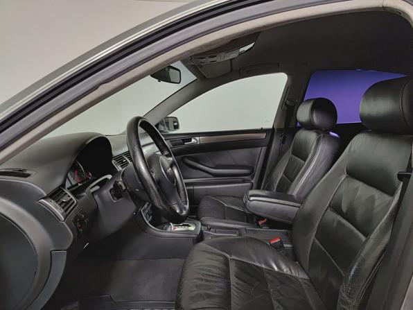 Audi A6 II (C5) Рестайлинг с пробегом 2002 года, цена 550 000 рублей, 308364 км, седан, Автокод Объявления