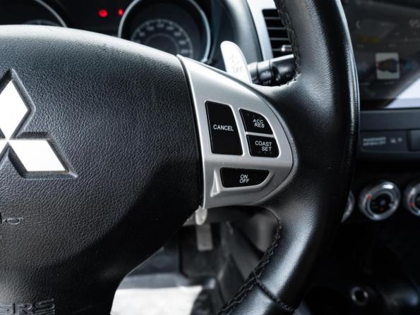 Mitsubishi Outlander II Рестайлинг с пробегом 2010 года, цена 1 070 000 рублей, 255027 км, внедорожник, Автокод Объявления