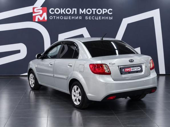 Kia Rio II Рестайлинг с пробегом 2010 года, цена 659 900 рублей, 227000 км, седан, Автокод Объявления