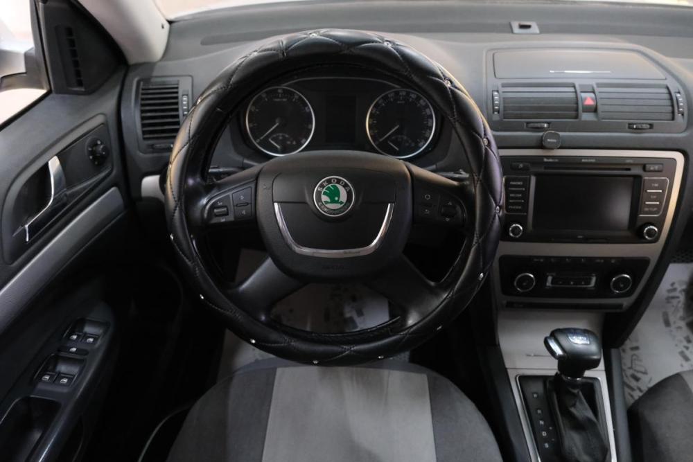 Skoda Octavia II (A5) Рестайлинг Омск  - изображение 13