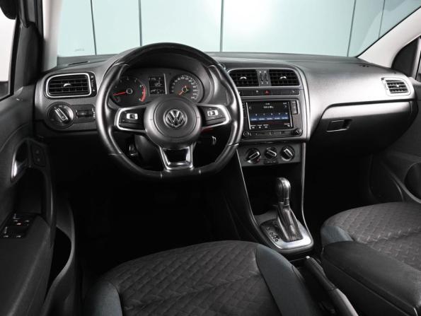Volkswagen Polo V Рестайлинг с пробегом 2019 года, цена 1 289 000 рублей, 165110 км, седан, Автокод Объявления