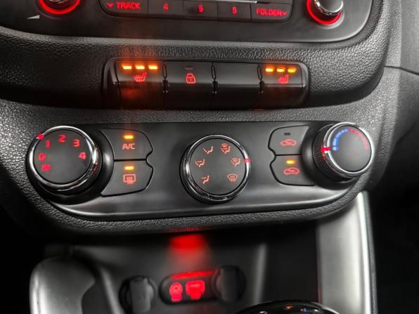 Kia Ceed II Рестайлинг с пробегом 2016 года, цена 999 000 рублей, 194496 км, хэтчбек, Автокод Объявления