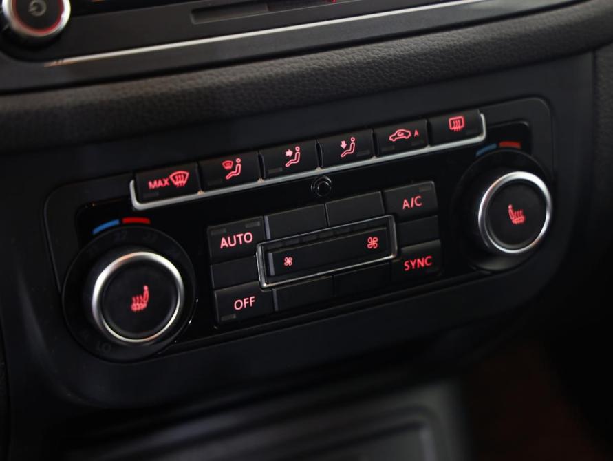 Volkswagen Tiguan I Рестайлинг Санкт-Петербург  - изображение 16