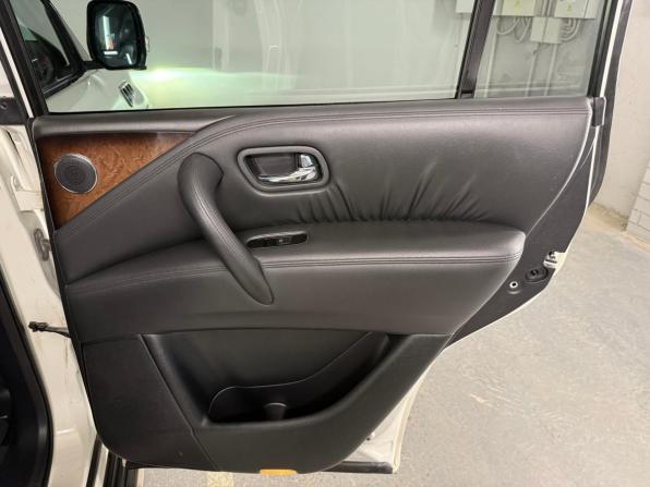 Infiniti QX56 II с пробегом 2011 года, цена 1 850 000 рублей, 303302 км, внедорожник, Автокод Объявления