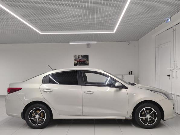 Kia Rio IV с пробегом 2018 года, цена 937 000 рублей, 255790 км, седан, Автокод Объявления