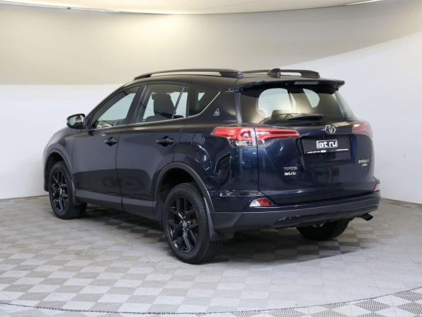 Toyota RAV4 IV (XA40) Рестайлинг с пробегом 2018 года, цена 2 450 000 рублей, 125006 км, внедорожник, Автокод Объявления