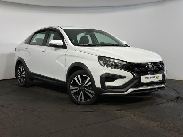 Lada (ВАЗ) Vesta I Рестайлинг (NG) с пробегом 2023 года, цена 1 349 900 рублей, 55626 км, седан, Автокод Объявления